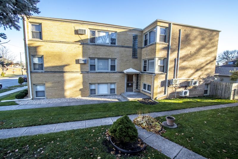 Chicago-area building from the Concrete Realty portfolio